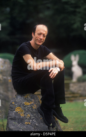 Robin Gibb del gruppo pop Bee Gees 2000s in casa loro a Home Counties UK. HOMER SYKES Foto Stock