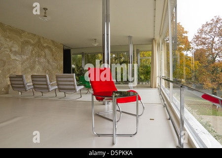 Villa Tugendhat Mies van der Rohe sedia rossa Foto Stock