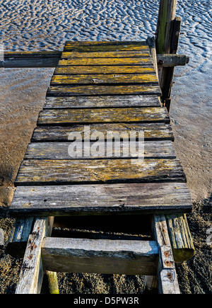 Vecchia piattaforma di legno a Burnham Foto Stock