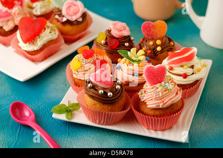 Cadere in amore tortine. Ricetta disponibile. Foto Stock