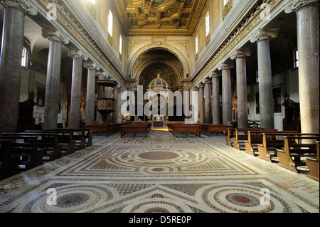 Italia, Roma, Trastevere, chiesa di San Crisogono Foto Stock