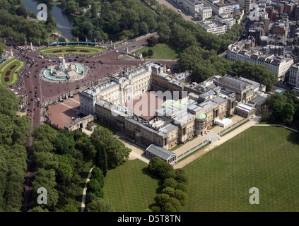 Vista aerea del Buckingham Palace, residenza londinese del monarca del Regno Unito Foto Stock