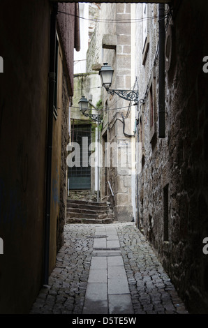 Una stretta viuzza in porto Foto Stock