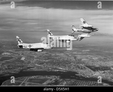 North American FJ-4B (AF-1E) 'Furys' di VA-146. Foto Stock