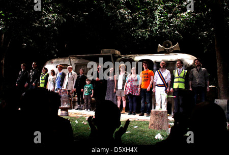 Jay Sullivan, Barry Sloane, Sarah Moyle, Aimee-Ffion Edwards, Mackenzie Crook, Alan David, Molly Ranson, Contrassegna pagina, Mark Foto Stock