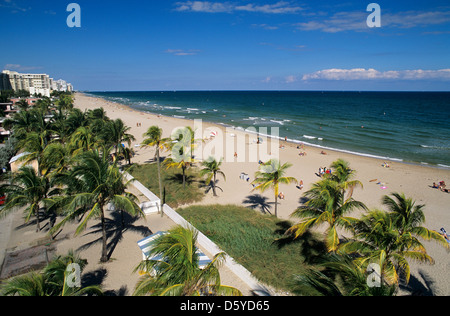 Vista lungo la spiaggia Foto Stock