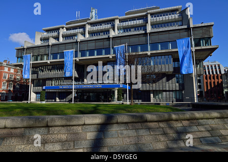 Queen Elizabeth II Conference Centre, ampio Santuario, Westminster, Greater London SW1P, Regno Unito Foto Stock