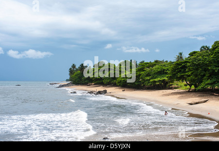 Spiaggia tropicale in Kribi Camerun Africa Foto Stock
