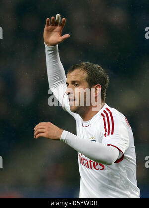 Di Amburgo Rafael van der Vaart reagisce durante la Bundesliga tedesca partita di calcio tra Hamburger SV e FC Bayern Monaco di Imtech Arena di Amburgo, Germania, 03 novembre 2012. Foto: Christian Charisius Foto Stock