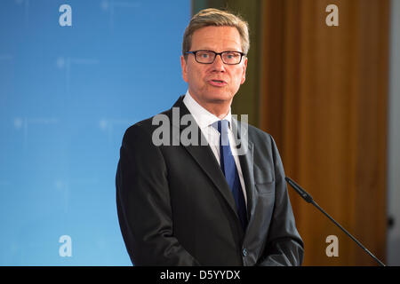 Berlino, Germania.10 aprile 2013. Incontro bilaterale tra il Ministro degli esteri tedesco Guido Westerwelle e il suo omologo indiano Salman Khurshid. Credito Credito: Gonçalo Silva/Alamy Live News. Foto Stock