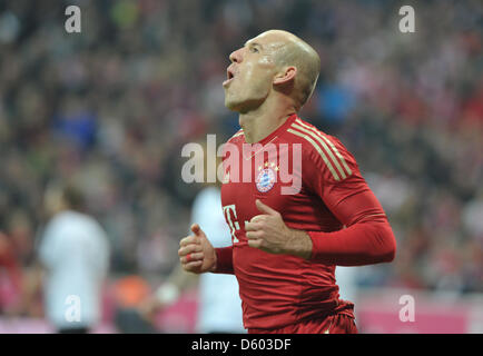 Arjen Robben della Bundesliga club di calcio Bayern Monaco è raffigurato a stadio Allianz Arena di Monaco di Baviera, Germania, 10 novembre 2012. Foto: Peter Kneffel Foto Stock