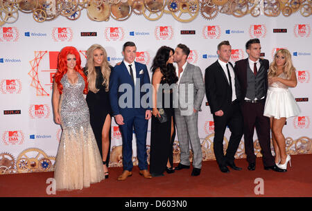 Membri del cast della realtà britannica serie televisiva "Geordie Shore' pongono in sala stampa a MTV Europe Music Awards (EMA) 2012 tenutasi presso la Festhalle di Francoforte, Domenica, 11 novembre 2012 nel 'Best Top' categoria. Il canale TV musicale la cerimonia di premiazione è nel suo diciannovesimo anno e riconosce il talento sulla scena musicale europea. Foto: Britta Pedersen/dpa Foto Stock