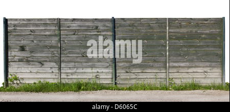 Frammento isolato della vecchia staccionata in legno Foto Stock