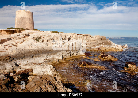 Torre di avvistamento di Ses Portes nel Parco Naturale di Ses Salines a Sant Francesc de S'Estany, Ibiza, Illes Balears, Spagna Foto Stock