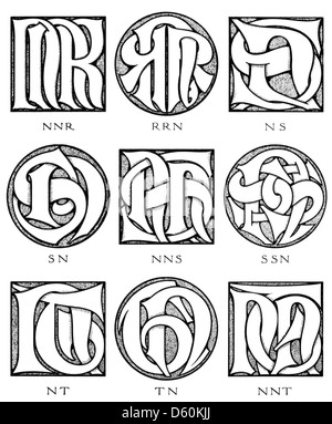 Un'illustrazione tipografica del 1906 con vari monogrammi e cifrari, evidenziando disegni complessi e combinazioni di lettere. Foto Stock