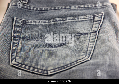 Una foto jeans è reso visibile la texture,un paio di jeans di texture per vedere la tasca posteriore. Foto Stock