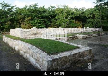 Palacio Chaak palace San Miguelito sito archeologico adiacente al nuovo Museo Maya de Cancun museum, Cancun, Messico Foto Stock