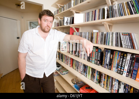 Guy Garvey dalla band inglese il gomito fotografato nella sua casa di Manchester in Inghilterra. Foto Stock