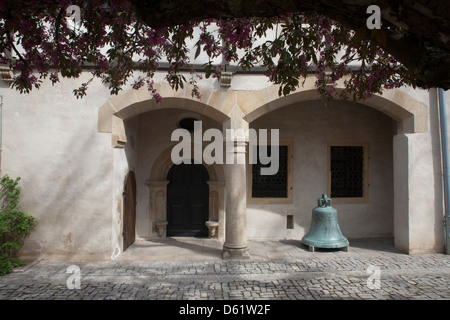 Cortile e ingresso alla casa ricostruita di Lutero di nascita, Eisleben, Germania, un sito Patrimonio Mondiale dell'UNESCO. Foto Stock