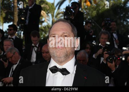 Produttore Harvey Weinstein arriva in corrispondenza della apertura del sessantacinquesimo Cannes Film Festival presso il Palais des Festivals a Cannes, Francia, il 16 maggio 2012. Foto: Hubert Boesl Foto Stock