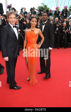 Attori Martin Short (l-r), Jada Pinkett Smith e Chris Rock arriva alla premiere di 'Madagascar III: Europa's Most Wanted' durante il sessantacinquesimo Cannes Film Festival presso il Palais des Festivals a Cannes, Francia, il 18 maggio 2012. Foto: Hubert Boesl Foto Stock