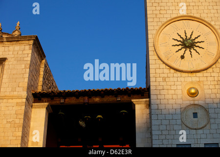 Orologio del Campanile in Dalmazia Dubrovnik Croazia Foto Stock