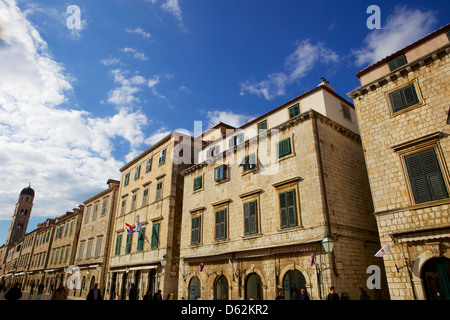 Strada principale Stradun (Placa) nella città vecchia di Dubrovnik, Sito Patrimonio Mondiale dell'UNESCO, Croazia, Europa Foto Stock