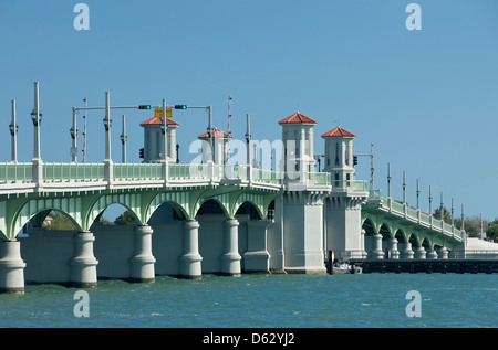 Ponte dei Leoni navigabile INTERCOASTAL SANT AGOSTINO FLORIDA USA Foto Stock