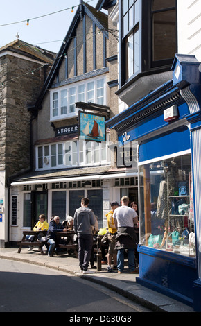Il trabaccolo Pub Fowey in Cornwall Inghilterra REGNO UNITO Foto Stock