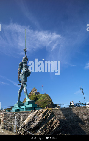 Damien Hirst statua "Verity', Ilfracombe Harbour, North Devon, Regno Unito Foto Stock