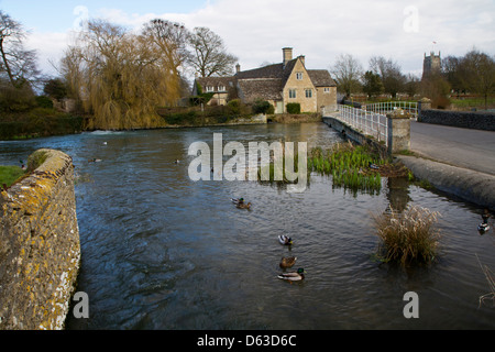 Fairford piccola cittadina in Gloucestershire Foto Stock