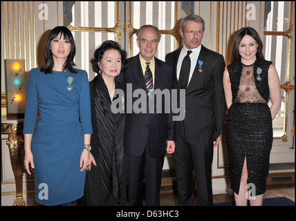 Linh Dan Pham, Yoon Jeong-hee, Frédéric Mitterrand, Lambert Wilson e Elsa Zylberstein 'Francese di ordine culturale Awards" tenutasi presso Foto Stock