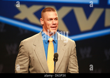 John Cena partecipa a una conferenza stampa con WWE superstars per 'WrestleMania XXVII" tenutasi presso l'Hard Rock Cafe di New York City, Stati Uniti d'America - Foto Stock