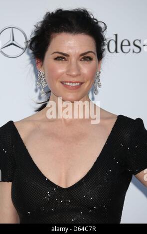 L'attrice Julianna Margulies arriva a amfAR Cinema against Aids Gala durante il sessantacinquesimo Cannes Film Festival a Hotel du Cap-Eden-Roc di Antibes, in Francia, il 24 maggio 2012. Foto: Hubert Boesl Foto Stock