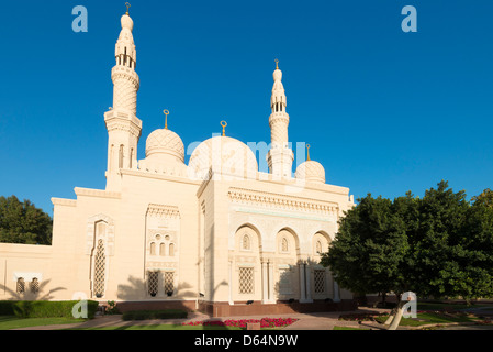Vista di Jumeirah grande moschea in Dubai Emirati Arabi Uniti EMIRATI ARABI UNITI Foto Stock