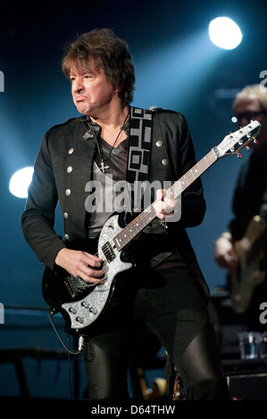 Richie Sambora Bon Jovi suona dal vivo in un concerto presso la United Center Chicago, Illiis - 08.03.11 Foto Stock