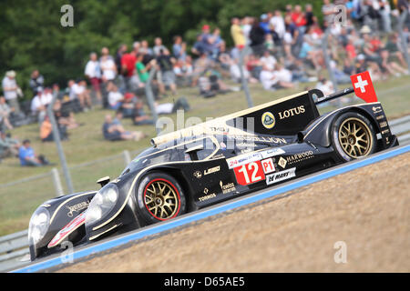 La classe LMP1 Toyota Lola B12/60 Coupè di Rebellion Racing con i piloti Nicolas Prost e Neel Jani e Nick Heidfeld in azione durante le qualifiche per l'ottantesimo 24 ore gara di Le Mans sul Circuito de la Sarthe in Le Mans, Francia 14 giugno 2012. Foto: Florian Schuh dpa Foto Stock