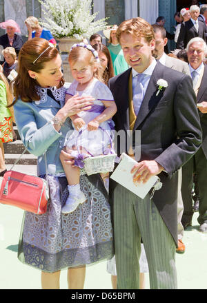 Il principe olandese Floris, Principessa Aimee e Eliane e partecipare al matrimonio della Principessa Maria Carolina e Albert Brenninkmeijer presso la Basilica di San Miniato al Monte di Firenze, Italia, 16 giugno 2012. Foto: Patrick van Katwijk/ PAESI BASSI FUORI Foto Stock