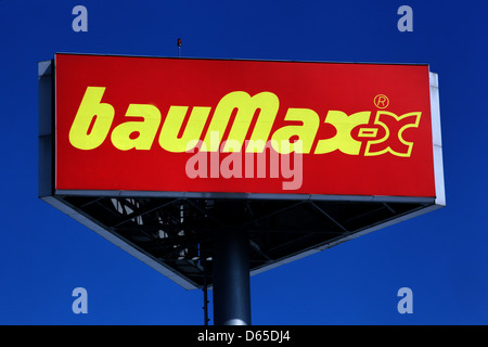 Logo baumax supermercato segno Praga Repubblica Ceca Foto Stock
