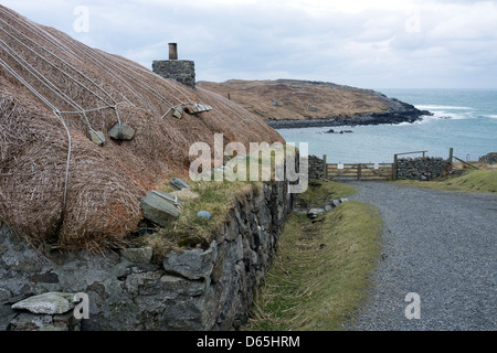 Gearrannan Blackhouse nei pressi di Carloway isola di Lewis Western Isles della Scozia UK Foto Stock