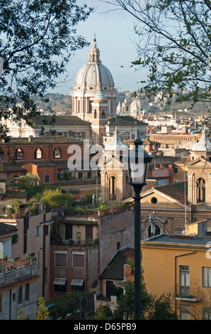 Roma, Italia. Un elevato al mattino presto vista del Tridente distretto della città. 2013. Foto Stock