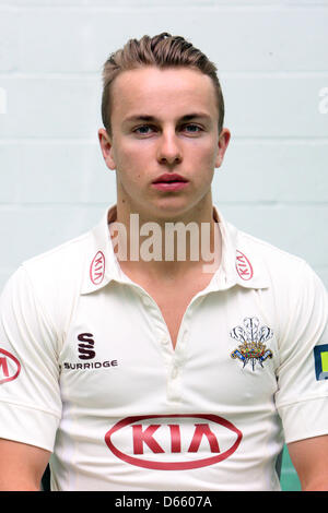 Londra, Inghilterra, Regno Unito. Il 12 aprile 2013. Tom corrente del Surrey CCC durante il Surrey Media giorno dalla forma ovale. Credit: Azione Plus immagini di Sport / Alamy Live News Foto Stock