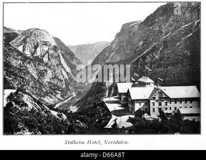 Un viaggio nella terra del sole di mezzanotte; un racconto di experienes personali (1910) Foto Stock