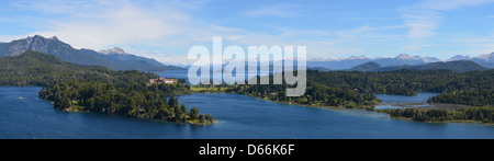 Punto di vista sui laghi e Llao Llao vicino a Bariloche, Patagonia Argentina Foto Stock