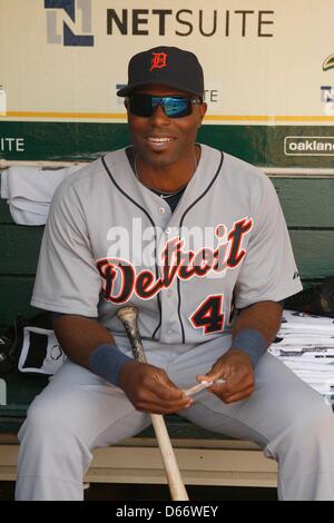 Aprile 13, 2013 - Oakland, CA, Stati Uniti d'America - 13 Aprile 2013 Oakland, CA..Detroit Tigers outfielder Torii Hunter durante l'azione in un Major League Baseball gioco contro Oakland Athletics on April 12, 2013 a O.co Coliseum di Oakland, CA...Daniel Gluskoter/CSM Foto Stock