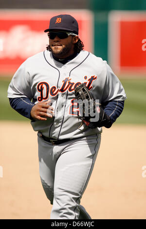 Aprile 13, 2013 - Oakland, CA, Stati Uniti d'America - 13 Aprile 2013 Oakland, CA..Detroit Tigers primo baseman Prince Fielder durante l'azione in un Major League Baseball gioco contro Oakland Athletics on April 12, 2013 a O.co Coliseum di Oakland, CA...Daniel Gluskoter/CSM Foto Stock