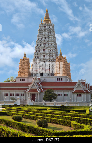 Stile vietnamita tempio in Thailandia. Complesso tempio Wat Yan, Pattaya, Chonburi provincia. Foto Stock