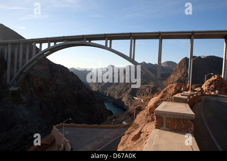 Una vista del ponte è visto alla Diga di Hoover sul confine del Nevada e Arizona, Stati Uniti d'America Foto Stock