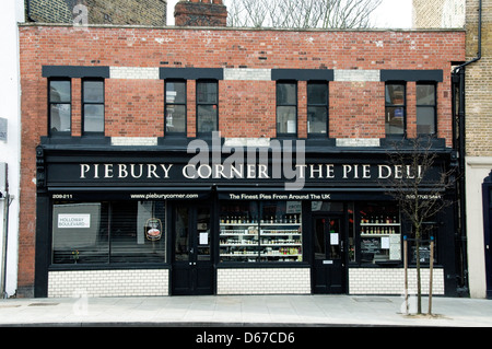 Piebury Corner The Pie Deli Holloway Road, Lower Holloway, N7 London Borough of Islington, Inghilterra Regno Unito Foto Stock