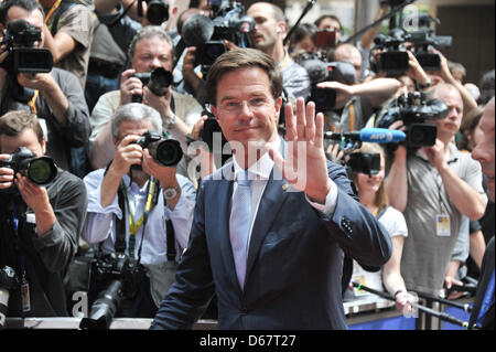 Paesi Bassi il Primo Ministro Mark Rutte arriva al vertice europeo di Bruxelles in Belgio, 28 giugno 2012. Responsabile Europeo dei membri cercherà di offrire una risposta convincente per la crisi del debito durante il Vertice che avrà luogo il 28 e 29 giugno. Stato dei rapporti che i leader dell'Unione europea erano riuniranno a Bruxelles il 28 giugno 2012 per una due giorni di summit che si trova di fronte a grandi aspettative, Foto Stock